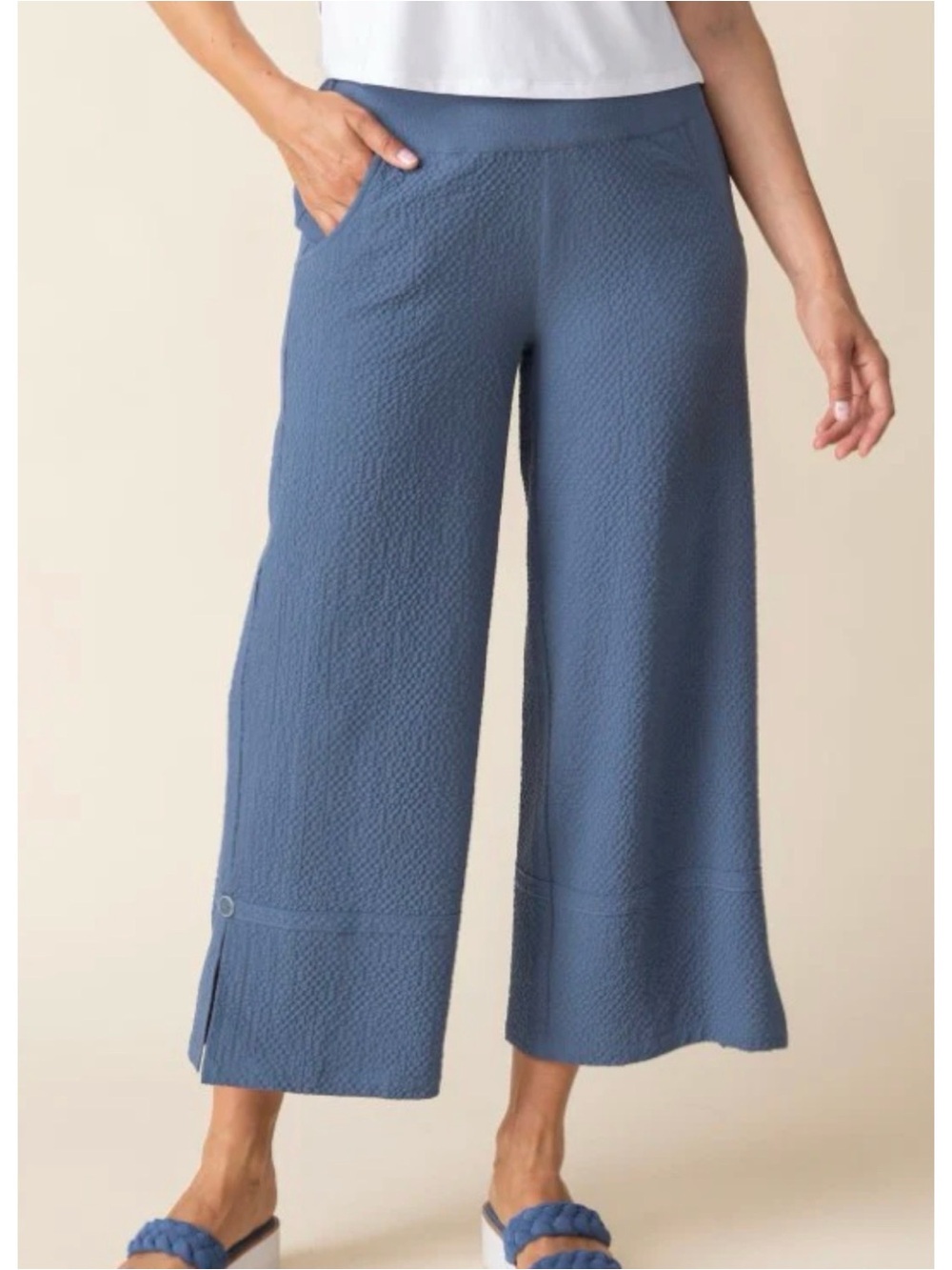 Habitat Blue Pucker Weave Pull On Split Hem Crop Pants Size Medium